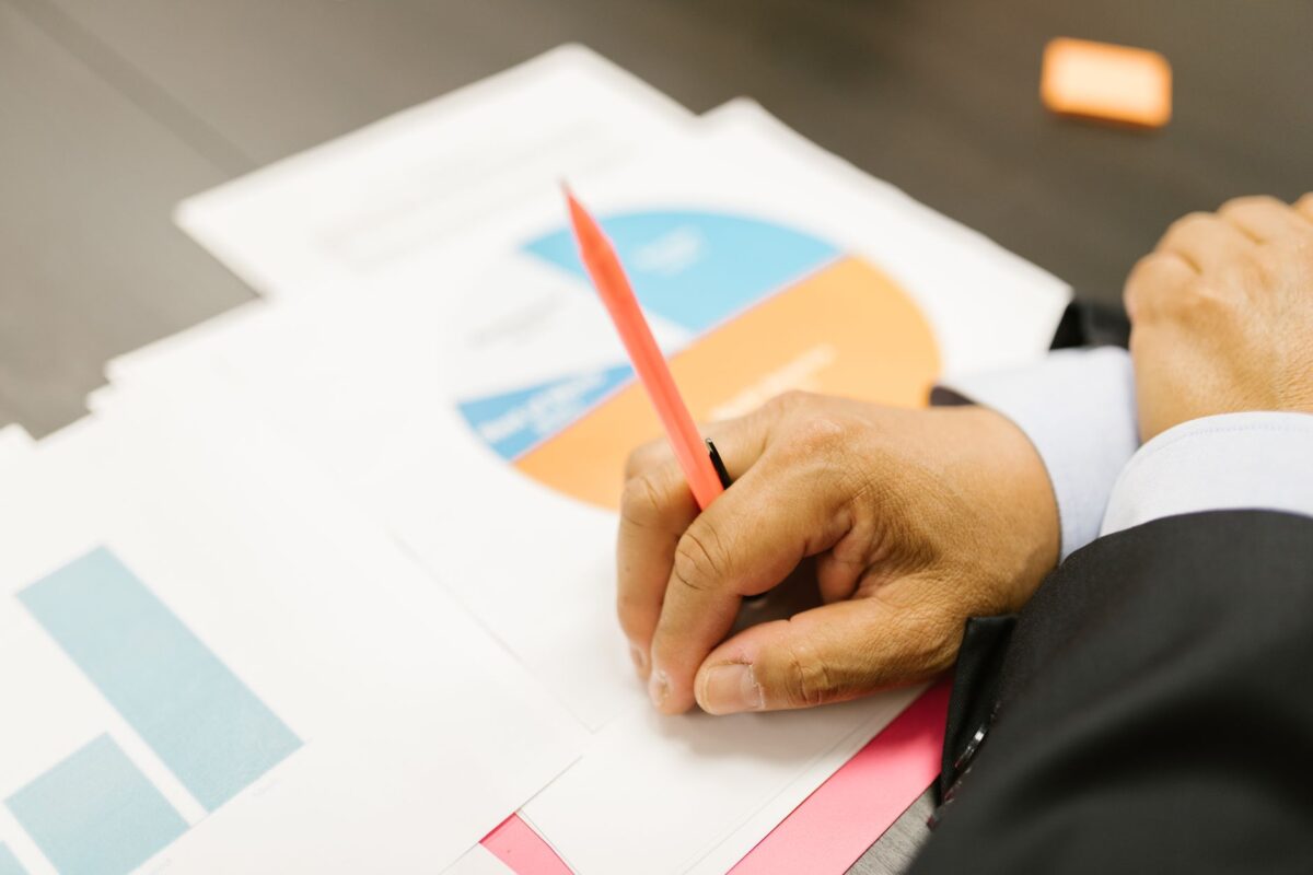 HubSpot AEO : les indicateurs qui prouvent votre visibilité dans les moteurs de réponses